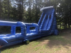 D1461741 B455 4E41 A27D 9003629C61C9 4 5005 c 1680619548 1 27FT Blue Crush Waterslide