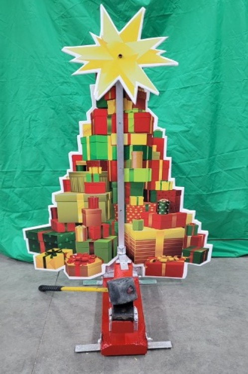 Christmas Tree Kiddie Striker